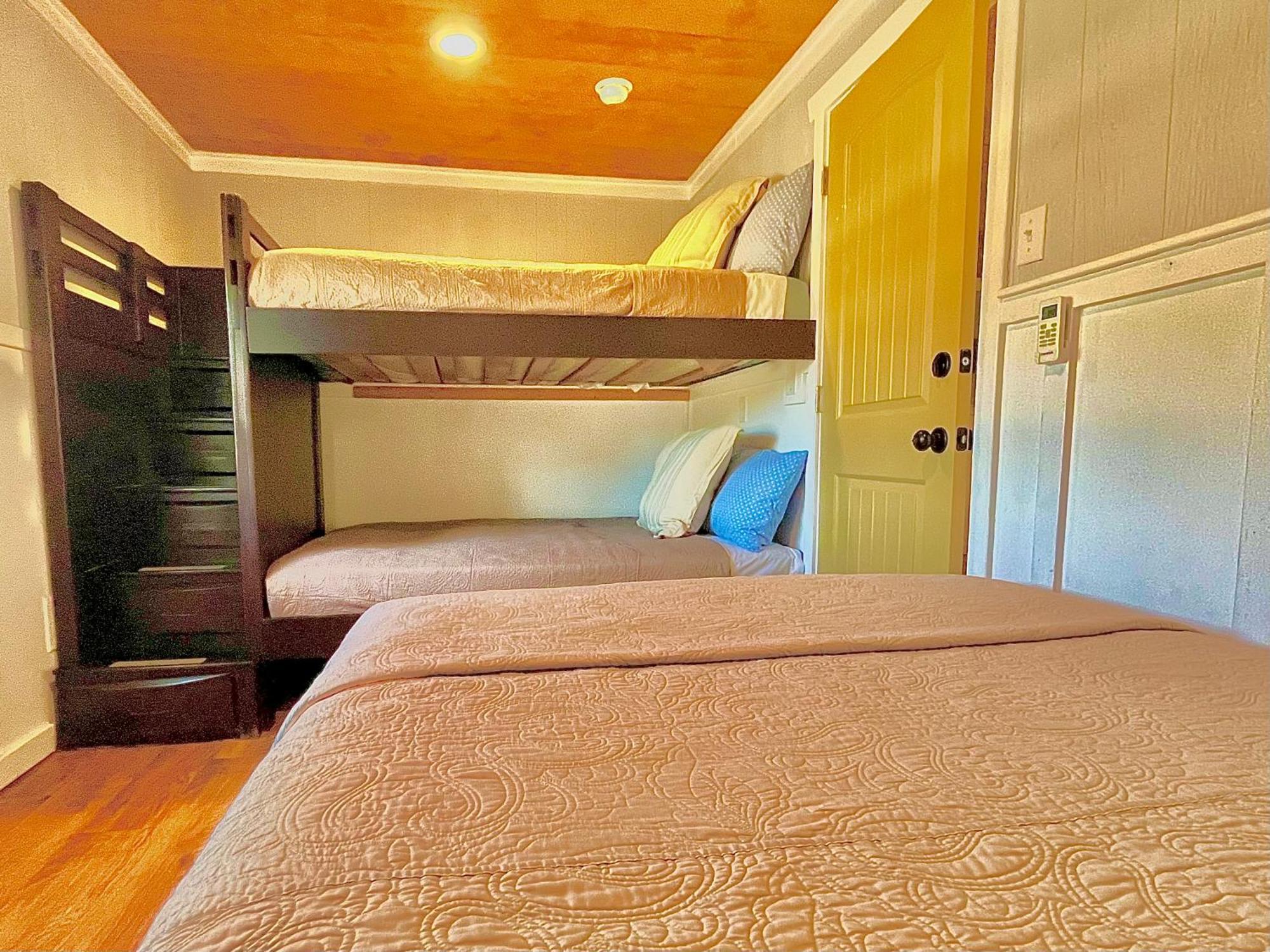 The Alexander At Creek Road Hotel Dripping Springs Bilik gambar